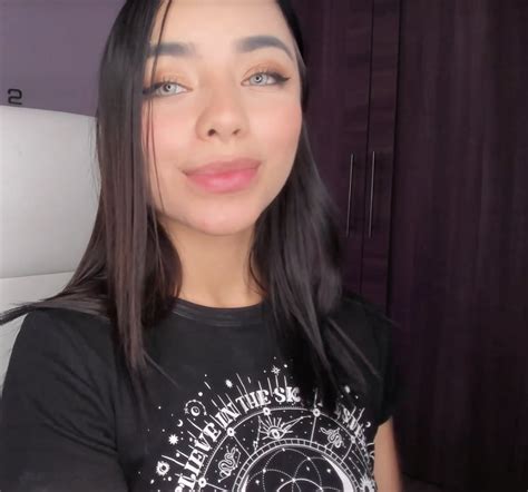 latina lesbian webcam|Latialesbiana (@Latialesbiana) .